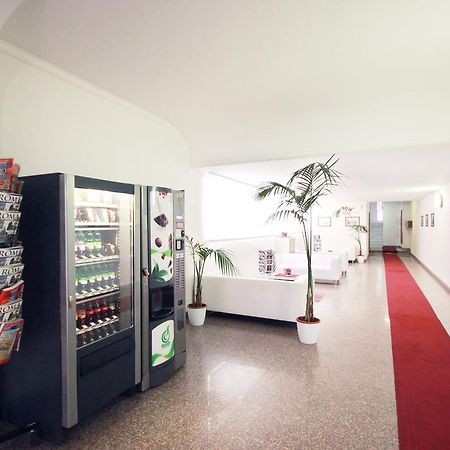 Guesthouse Holiday And Rome Extérieur photo