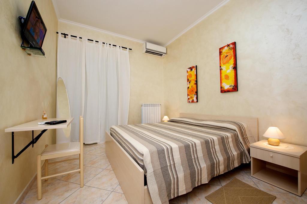 Guesthouse Holiday And Rome Extérieur photo